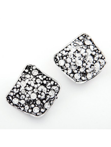 RAT5629 - Aksesoris Anting Metal Flash Diamond