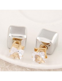 RAT5822 - Aksesoris Anting Box Flash Diamond